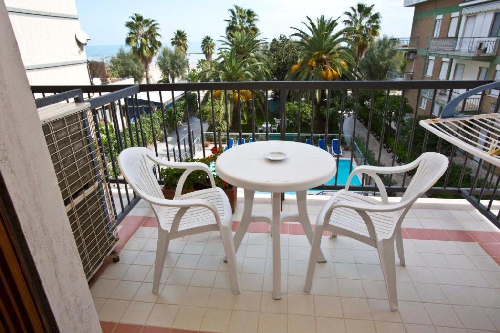 Hotel Sayonara San Benedetto del Tronto Exterior foto